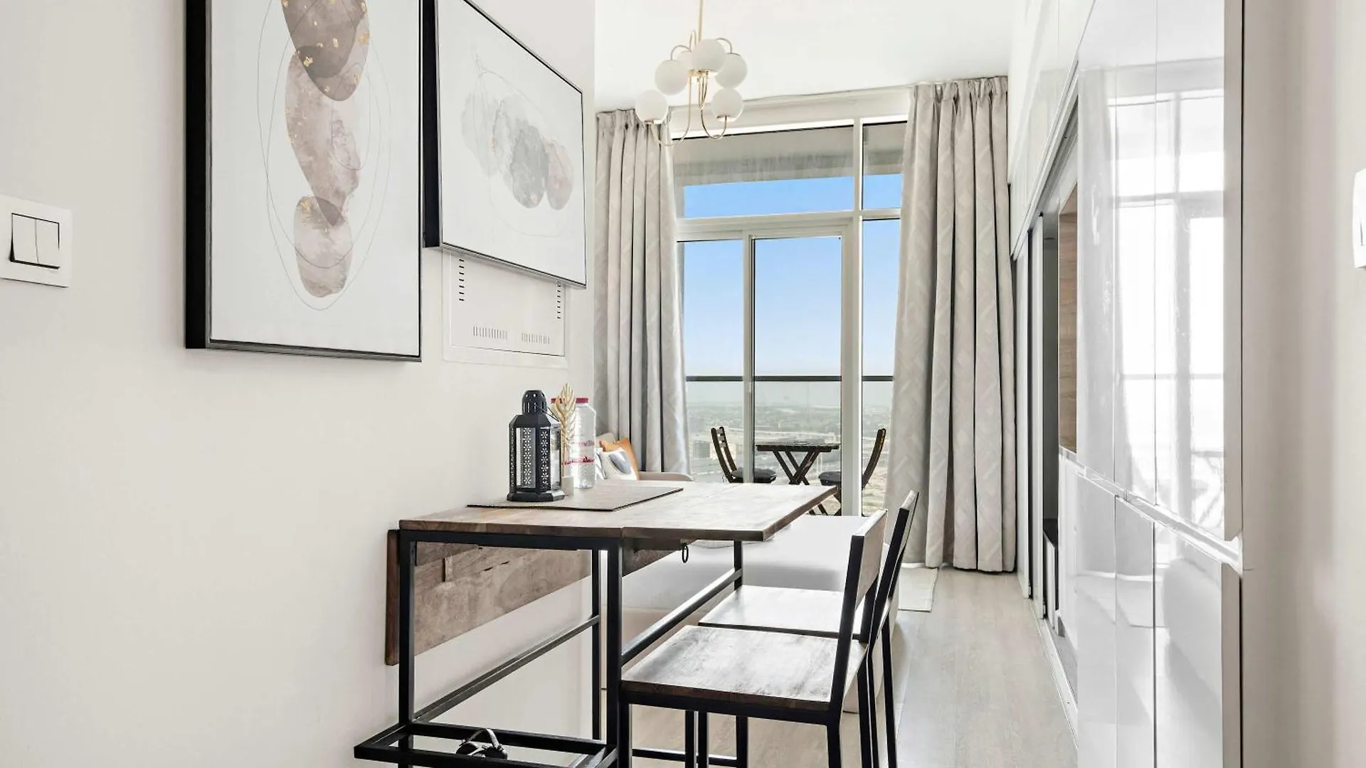 Apartment Silkhaus Luxurious Studio In Studio One Tower Dubai